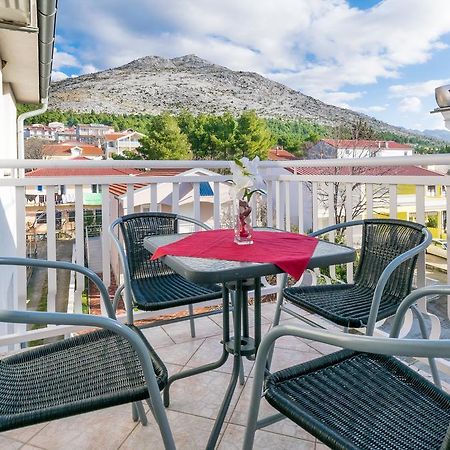 Apartment Nina Starigrad Paklenica Exteriér fotografie
